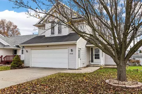 2020 13th St, Coralville, IA 52241