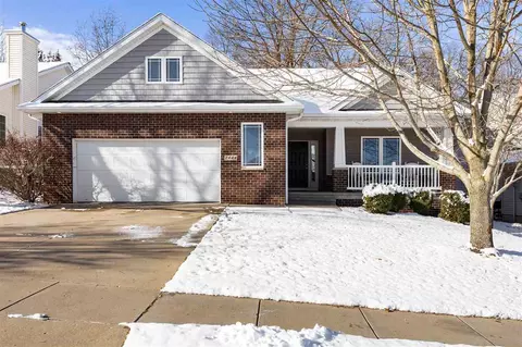 2448 Belmont Dr, Coralville, IA 52241
