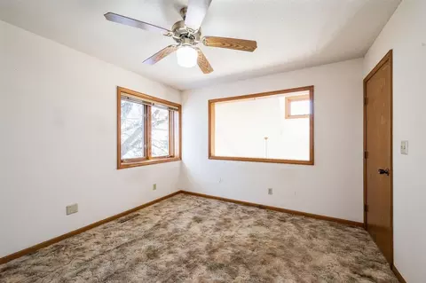 5791 Michael Dr NE, Cedar Rapids, IA 52411 photo 17