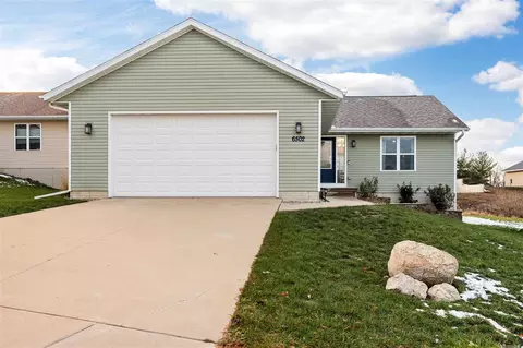 6502 Ohio St SW, Cedar Rapids, IA 52404
