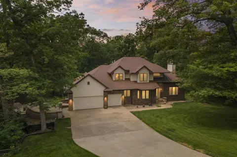1467 Lauren Ct NE, Solon, IA 52333