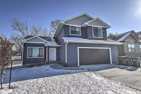 898 Aiden St, Iowa City, IA 52245