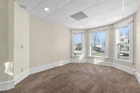 511 16th St NE, Cedar Rapids, IA 52402 photo 9