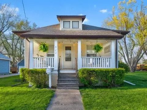 422 E Van Buren, Washington, IA 52353