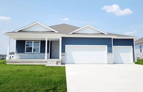903 Juneberry Dr, Palo, IA 52324
