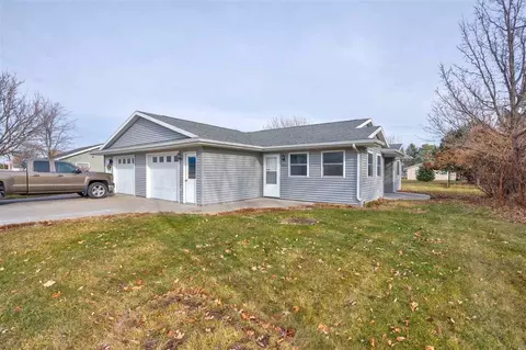 1410 N 7th Ave, Washington, IA 52353