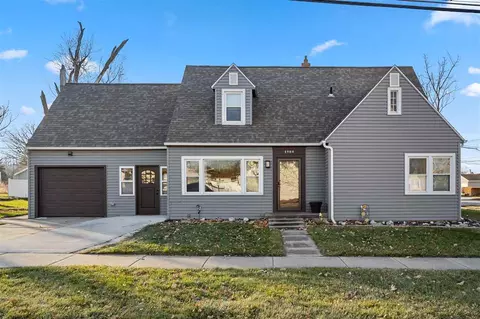 1904 2nd St SW, Cedar Rapids, IA 52404
