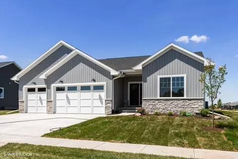 313 Dogwood Ln, Tiffin, IA 52340