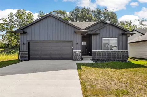 748 Aiden St, Iowa City, IA 52245