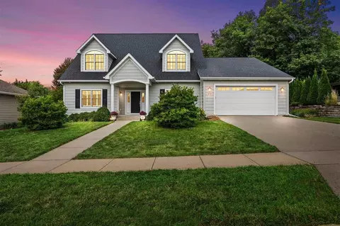 373 Boyd Ct, Iowa City, IA 52240