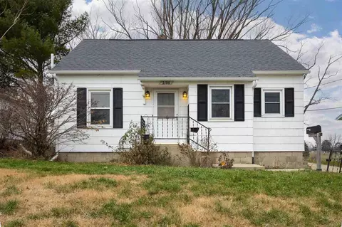 2100 L St SW, Cedar Rapids, IA 52404