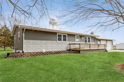 205 S Huntsberry St, Winfield, IA 52659