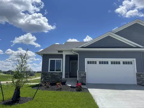 1297 Berkshire Ln, North Liberty, IA 52317