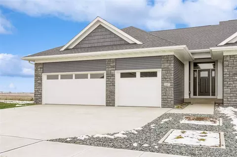 2197 Oak Terrace Ave, North Liberty, IA 52317