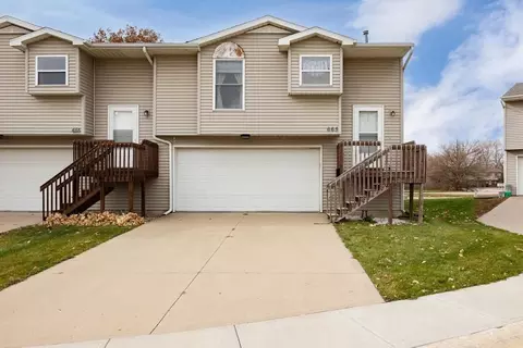 665 Jules Ct, North Liberty, IA 52317