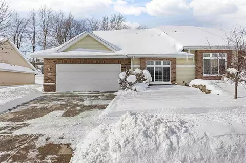 51 Brentwood Dr, Iowa City, IA 52245