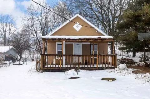 4177 SE Dane Rd, Iowa City, IA 52240