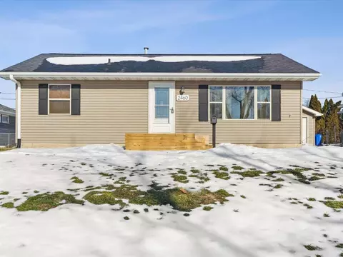 2460 17th Ave, Marion, IA 52302