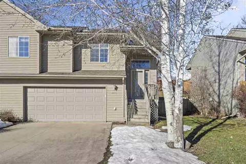 2046 Northland Cir, Coralville, IA 52241