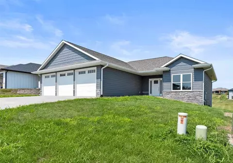 4224 Barbaro Ave, Iowa City, IA 52240