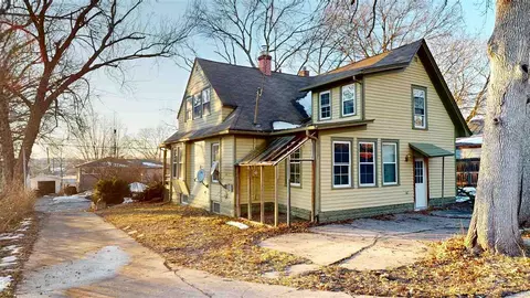 1038 Diana St, Iowa City, IA 52240