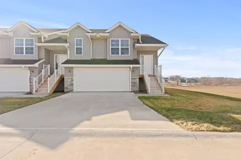 301 Chloe Dr, Tiffin, IA 52340