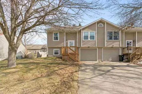 2053 S Ridge Dr, Coralville, IA 52241