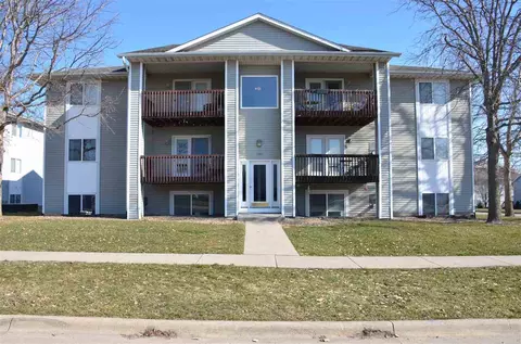 580 Augusta Cir, North Liberty, IA 52317