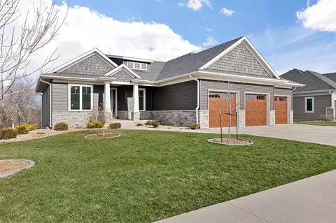 1380 Salm Dr, North Liberty, IA 52317