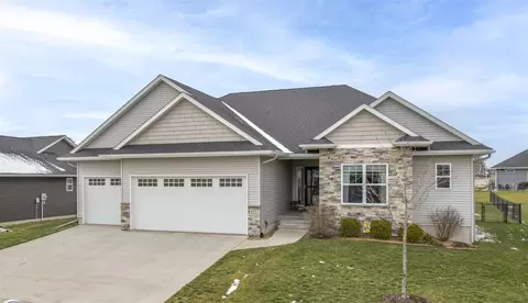 1975 Timber Wolf Dr, North Liberty, IA 52317