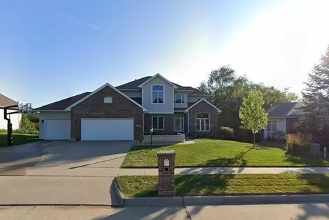 4644 Canterbury Ct, Iowa City, IA 52245