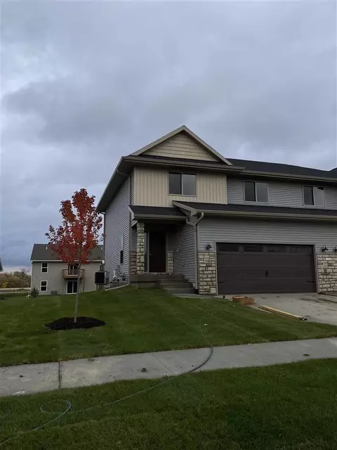 3337 Loethen Ln, Coralville, IA 52241