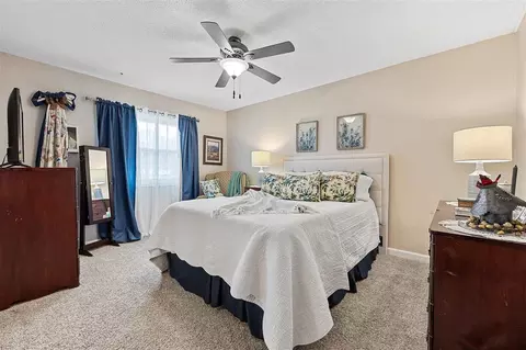 Bedroom - 8803 Spring Green Ct, Cedar Rapids, IA 52411 photo 5 of 7
