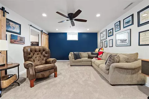 Living - 8803 Spring Green Ct, Cedar Rapids, IA 52411 photo 12 of 13