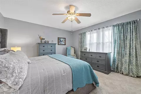 Bedroom - 8803 Spring Green Ct, Cedar Rapids, IA 52411 photo 3 of 7