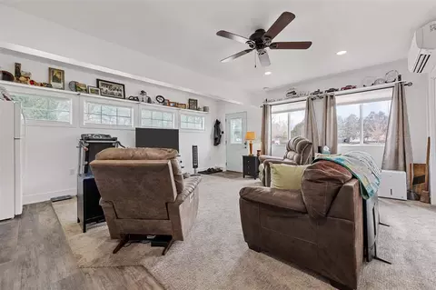 Living - 8803 Spring Green Ct, Cedar Rapids, IA 52411 photo 9 of 13