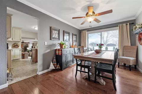 Dining - 8803 Spring Green Ct, Cedar Rapids, IA 52411 photo 2 of 2