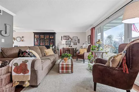 Living - 8803 Spring Green Ct, Cedar Rapids, IA 52411 photo 3 of 13