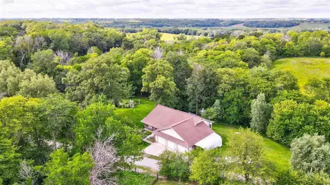 2808 W Ave, Parnell, IA 52325