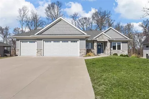 1110 Cullen Dr, Tiffin, IA 52340