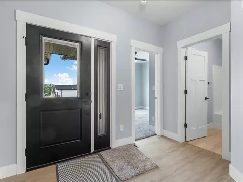Entry Way - 3050 Sunflower St, Ely, IA 52227 photo 1 of 3