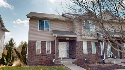 4817 Cardigan Ln, Iowa City, IA 52245