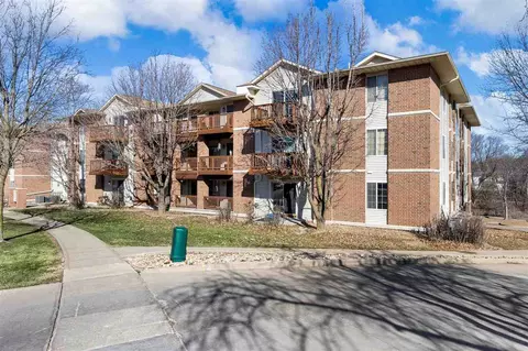 400 Westside Dr, Iowa City, IA 52246