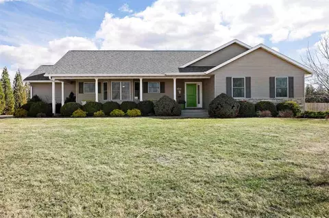 205 Pheasant Run, West Branch, IA 52358