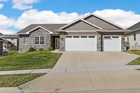 3338 Limerick Ln, Iowa City, IA 52246