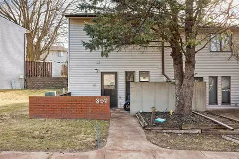 357 Samoa Dr, Iowa City, IA 52246