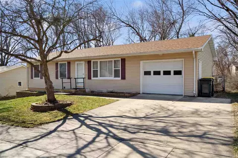 2235 Russell Dr, Iowa City, IA 52240