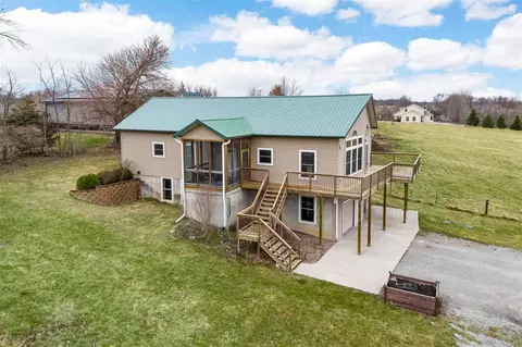 540 Howard St, Kalona, IA 52247
