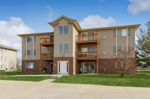 40 Zeller Xing, North Liberty, IA 52317