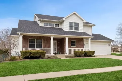 34 Quail Valley Ct, Iowa City, IA 52246